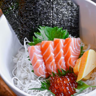 Salmon Ikura Don