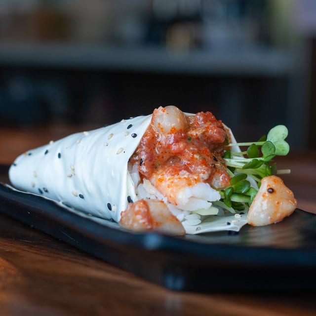 Tres Amigo Hand Roll (Soy).