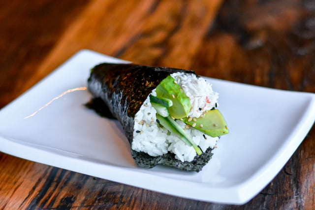 Kalifornia Hand Roll.