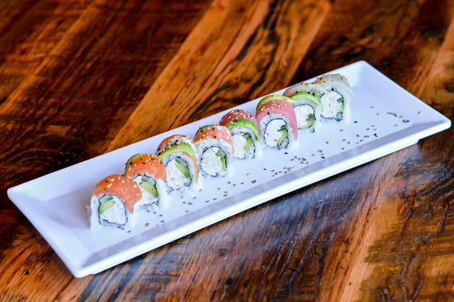 Living Colors (Rainbow Roll).